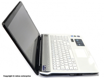 Notebook  ASUS X64JV 16Zoll Intel-Core i5  Arbeitsspeicher 4GB (gebraucht)